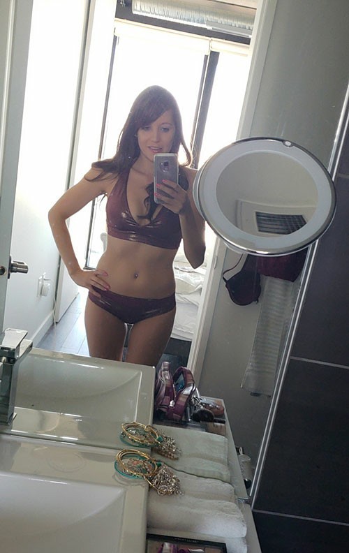 I’m a hot sexy naughty lady, I like to have fun with some that has great sense