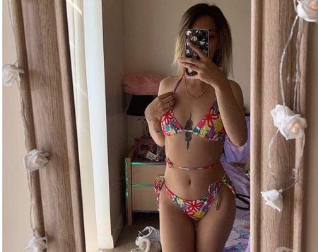  Sara ❤️ petite and sweet